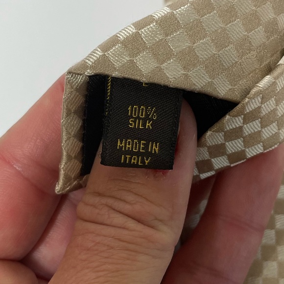 Louis Vuitton Gold Micro Damier Classic Pattern Checked Silk Tie - Picture 3 of 5